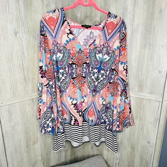 Melissa Paige Multi Colored Tunic - Picture 1 of 5
